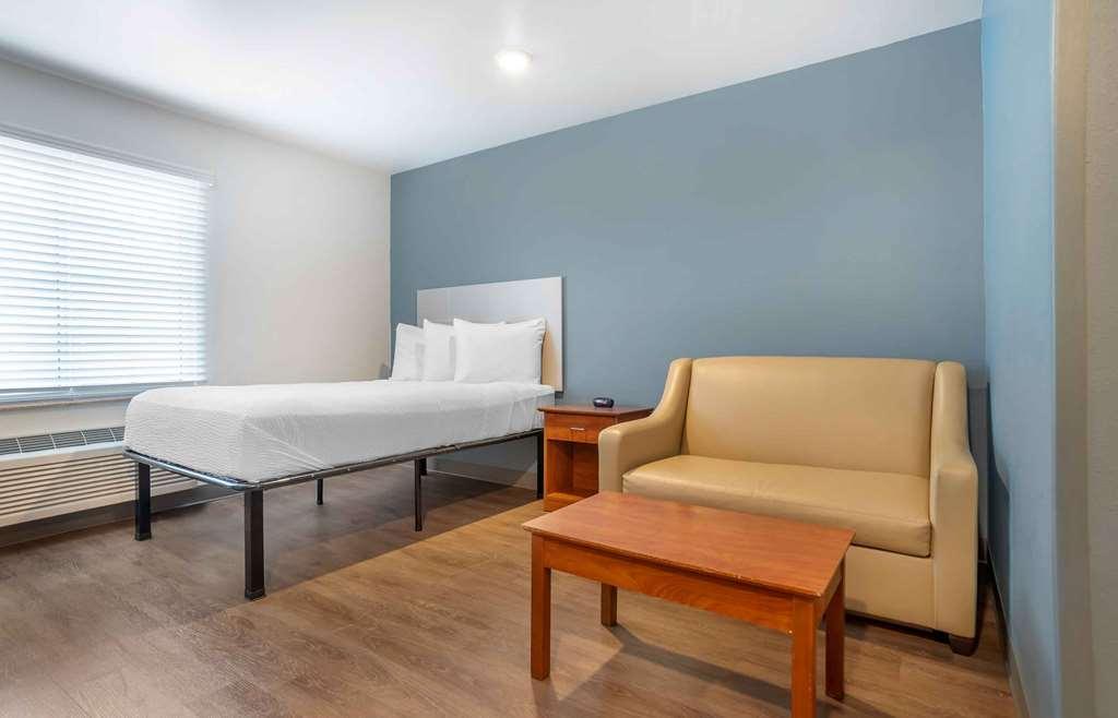 Extended Stay America Select Suites - Pensacola - Northeast Ferry Pass Room photo
