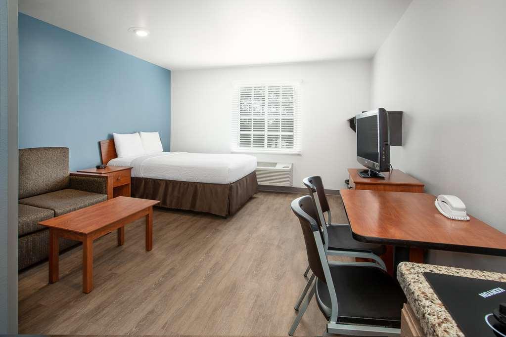 Extended Stay America Select Suites - Pensacola - Northeast Ferry Pass Room photo